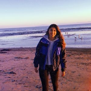 Meet your Posher, Valeria